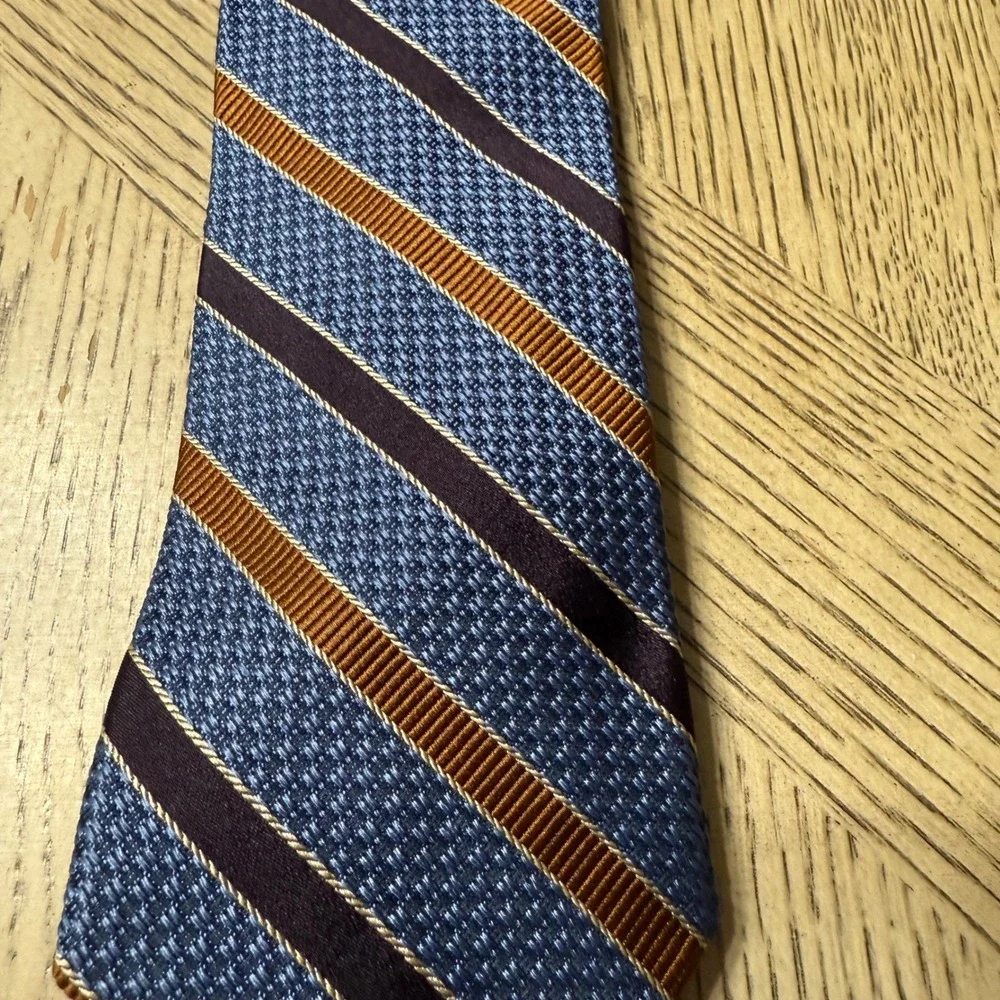 Jos A Bank Signature Collection Mens Blue Stripe 100% Silk Tie Made in Italy‎